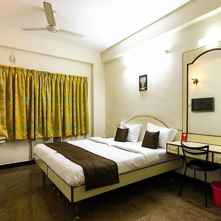 Akg Lodge Kanchipuram Exterior photo