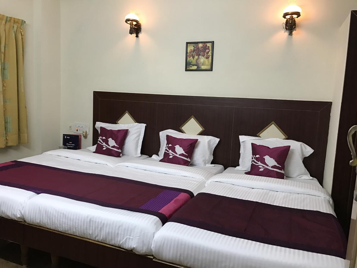 Akg Lodge Kanchipuram Exterior photo