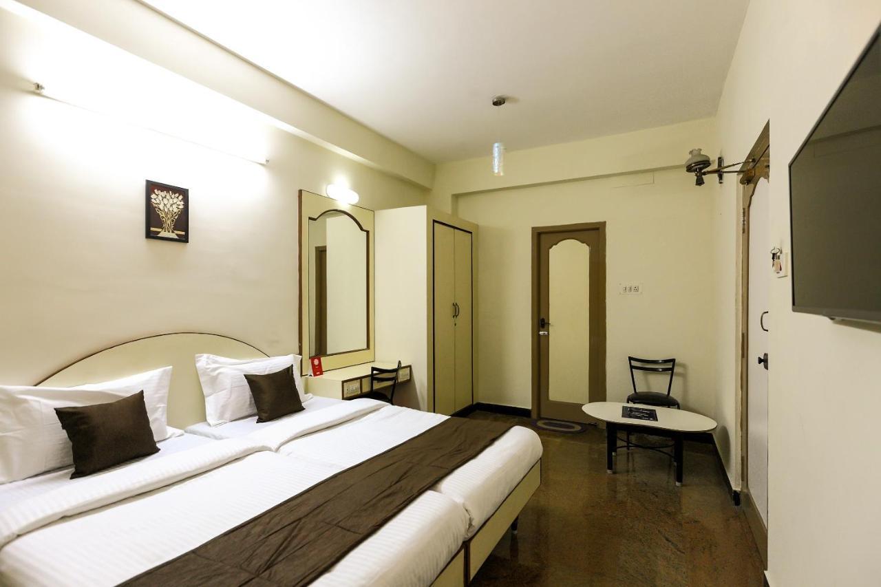 Akg Lodge Kanchipuram Exterior photo